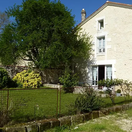 Les Coteaux De Vigny Guest house Champagne-de-Blanzac