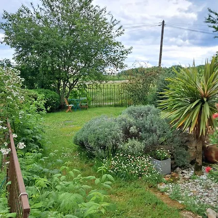 Guest house Les Coteaux De Vigny 3*