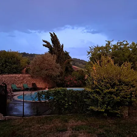 Guest house Les Coteaux De Vigny 3*